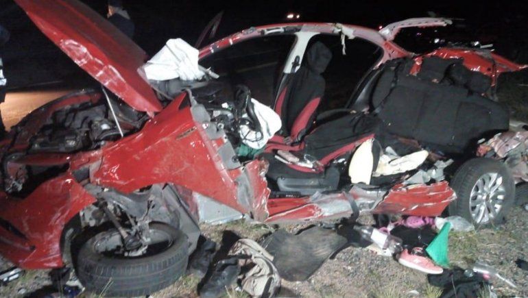 Córdoba: murió una familia tras chocar contra un colectivo