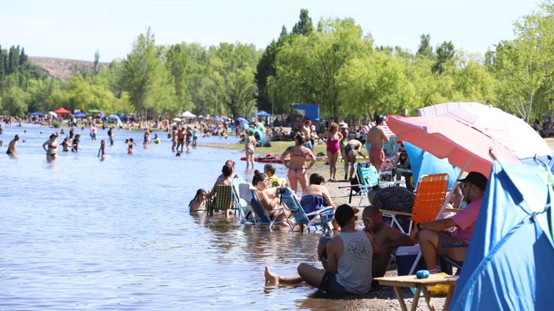 Calor extremo: Neuquén es la ciudad más calurosa del país | LM Neuquen Calor extremo: Neuquén es la ciudad más calurosa del país