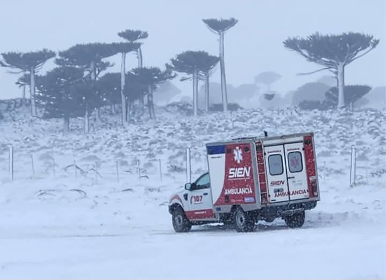 Siete personas quedaron varadas por el temporal de nieve en la cordillera de Neuquén