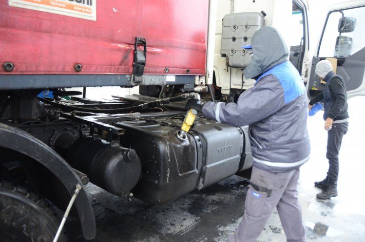 Por la falta de gasoil hay productos que llegan con 12 horas de demora a Neuquén