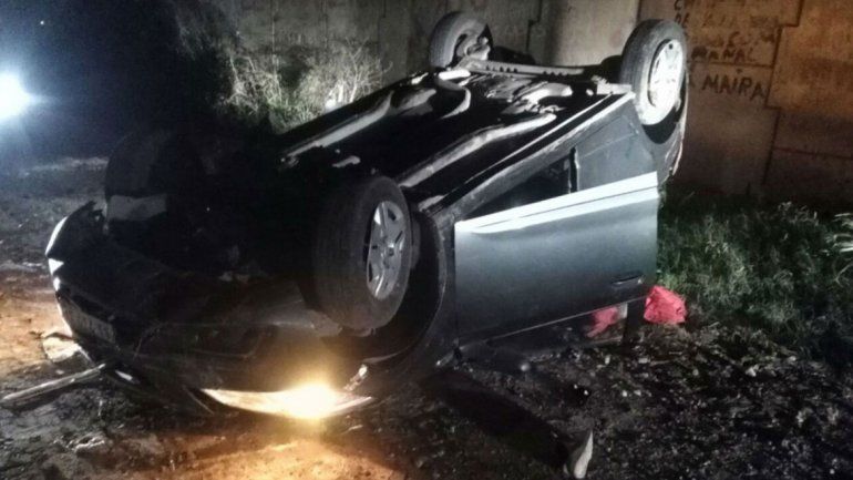 Eran dos hombres (prófugos) y dos mujeres -una embarazada-