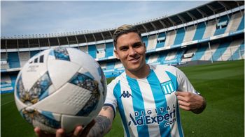 el enojo de los hinchas de racing por la presentacion de juanfer quintero el enojo de los hinchas de racing por la presentacion de juanfer quintero