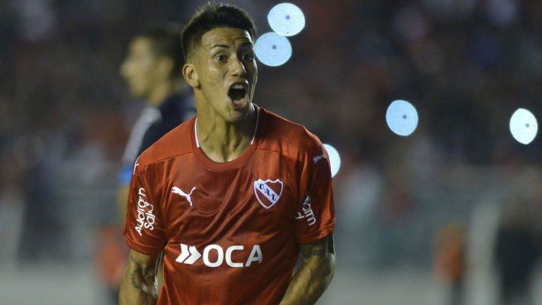 Maxi Meza será titular en Independiente. Torres