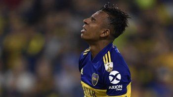 villa pidio irse de boca y abandono la practica: se llevo hasta los botines villa pidio irse de boca y abandono la practica: se llevo hasta los botines