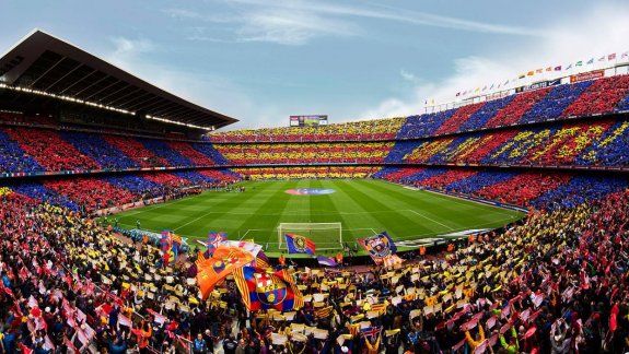 Barcelona remontó este miércoles un partido ante Granada anotando tres goles en la prórroga y lograr su pase a semifinales de la Copa del Rey.