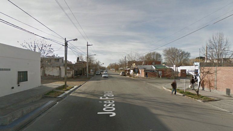 Un hombre fue apuñalado en una pelea callejera en el Bajo