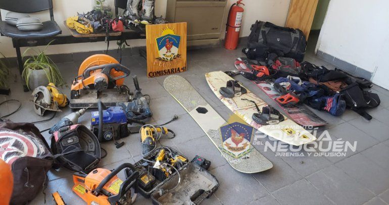 Allanaron a ladrones con inhibidores y dieron con enorme botín