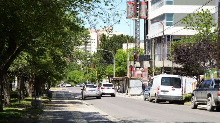 Por una obra particular cortan el tránsito en Avenida Argentina y Doctor Ramón