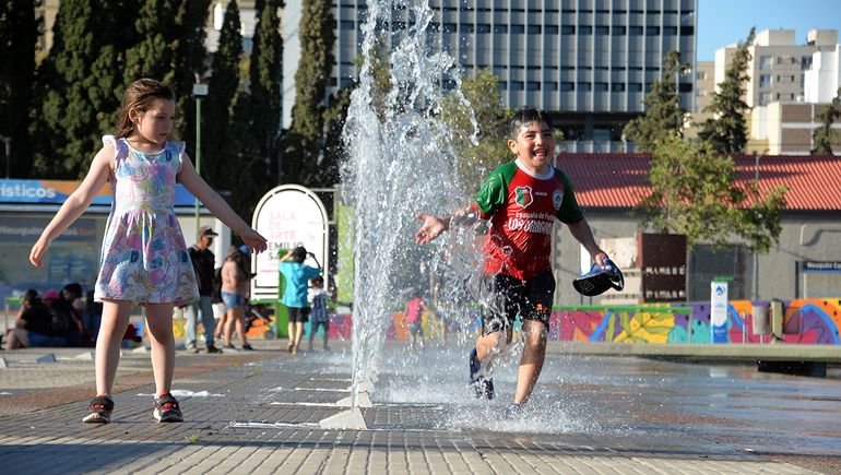 Calor y viento molesto, el pronóstico del tiempo para Neuquén