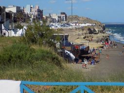 Las Grutas espera turistas en el próximo fin de semana largo, el cierre formal de la temporada. Las Grutas espera turistas en el próximo fin de semana largo, el cierre formal de la temporada.