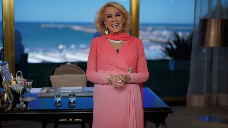 Mirtha regresa con doble función