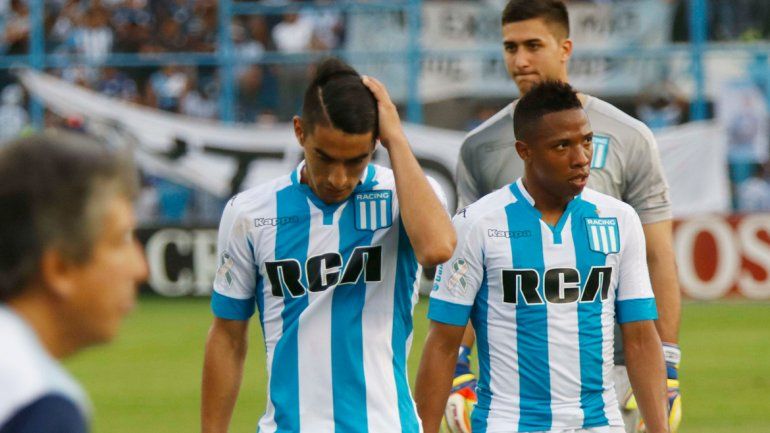 La Academia no pudo ante el Decano en el norte y sumó otra derrota.