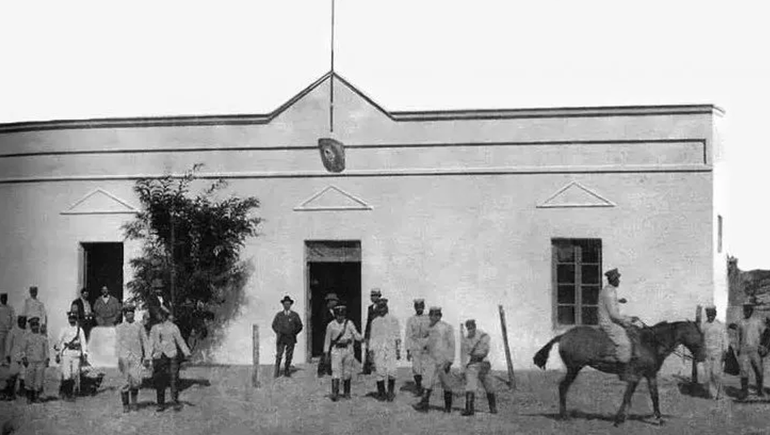 Cuando el pueblo Neuquén era lo más parecido a una película del lejano oeste