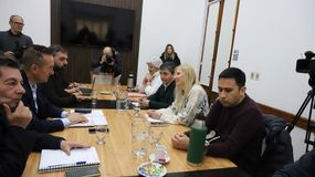 ATE pidió continuar con el IPC, pero con una cláusula de recuperación salarial