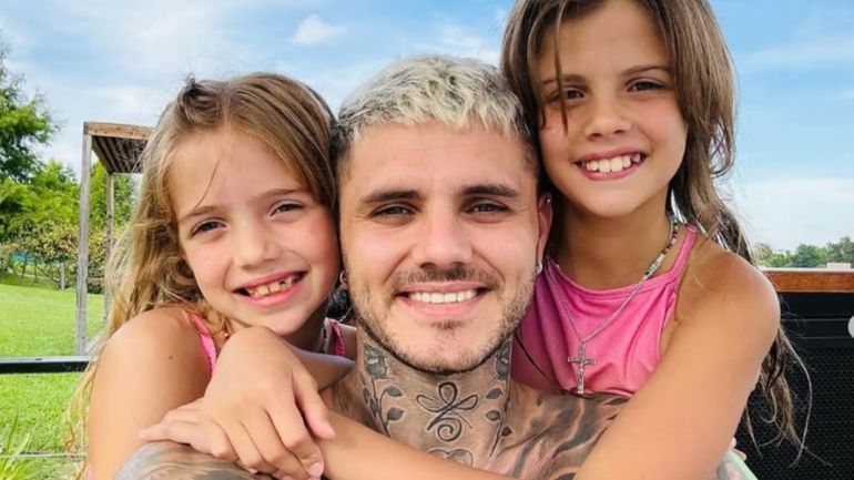 Mauro Icardi y sus hijas