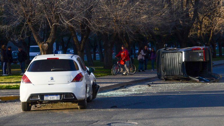 Así fue el impresionante choque en plena Avenida Argentina