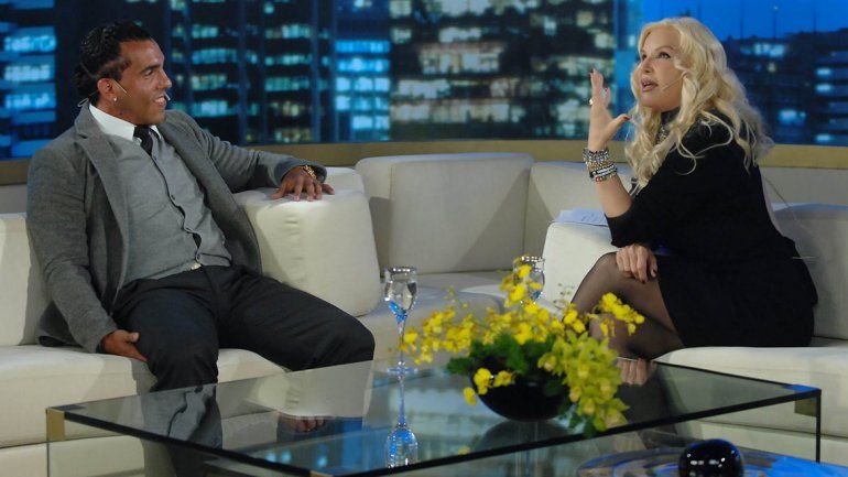 La diva tendrá a Carlos Tevez en el primer programa del año.