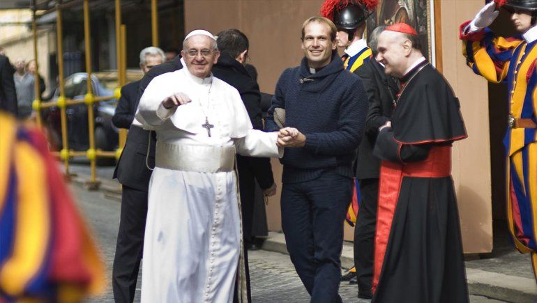 Francisco nombró a un uruguayo de secretario personal