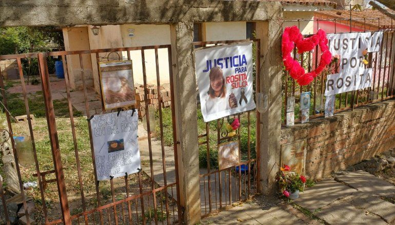 La maestra llegó a llamar al 911 pero la adolescente les dijo que era una mentira de su tía y no fueron a asistirla.