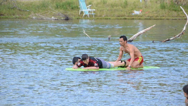 Limay: se realizaron 15 rescates en los balnearios habilitados