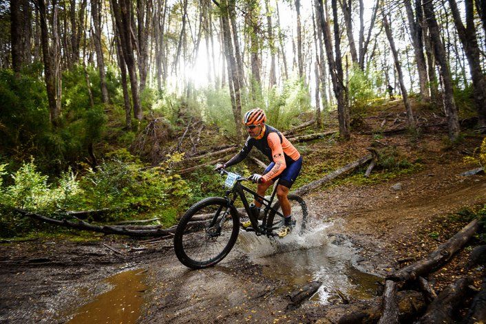 Villa La Angostura ya vive el Mundial de Mountain Bike Masters