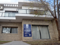 Una vecina pide desespereadamente que su hermanos se atendido por problemas de salud mental. Una vecina pide desespereadamente que su hermanos se atendido por problemas de salud mental.