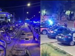 Los efectivos de la fuerza que patrullaban la ciudad decidieron sumarse a las manifestaciones que estaban realizando sus allegados. Los efectivos de la fuerza que patrullaban la ciudad decidieron sumarse a las manifestaciones que estaban realizando sus allegados.