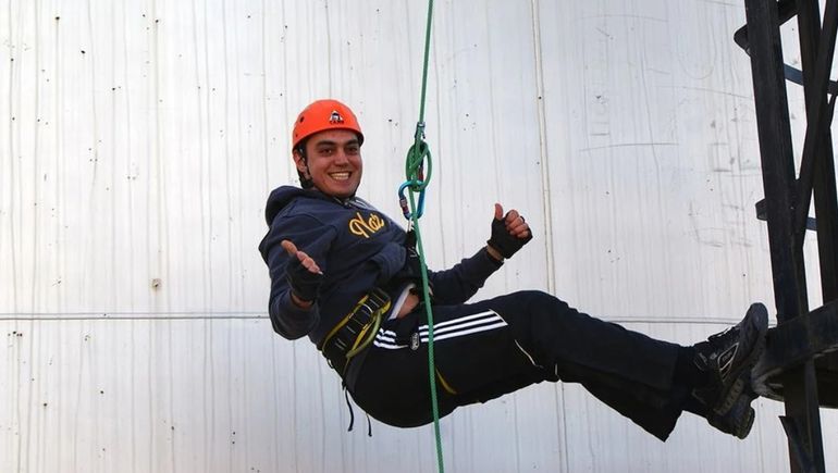 Luis Pirri Gramajo tenía 34 años y llevaba diez en servicio cuando murió alcanzado por las llamas en un incendio en Comodoro Rivadavia. Su esposa esperaba un bebé.
