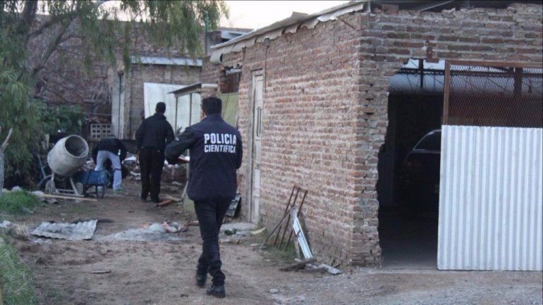 Un nene de 4 años está grave tras recibir un disparo de su primo de 9