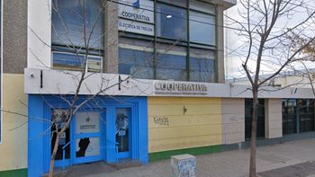 El acusado había sido licenciado con justa causa en la Cooperativa Eléctrica de Trelew. El acusado había sido licenciado con justa causa en la Cooperativa Eléctrica de Trelew.