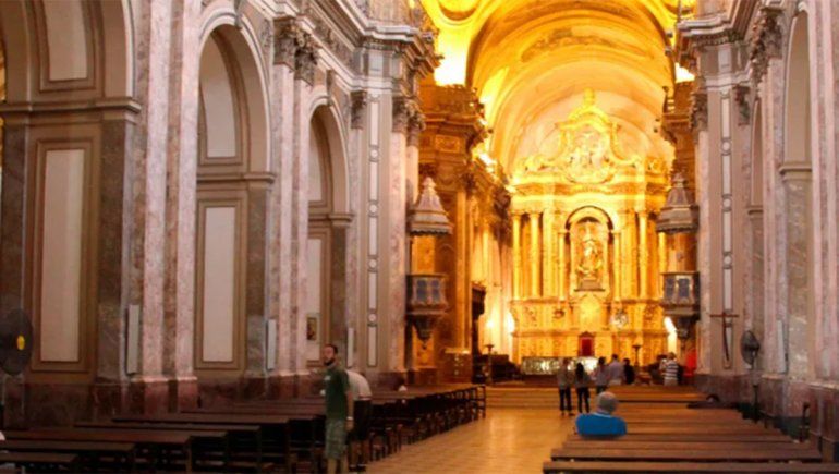 Nación habilita los oficios religiosos en lugares cerrados al 30 %
