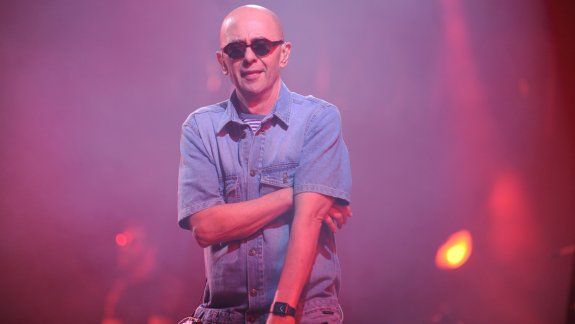 Por el momento, el cantante sólo figura como testigo en la causa.