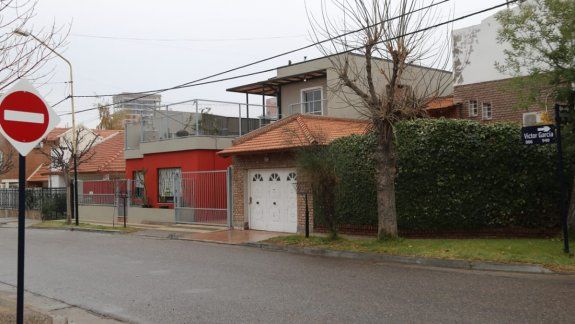 Vecinos prometen una noche ruidosa en barrio Santa Genoveva: ¿Cuál es el motivo?
