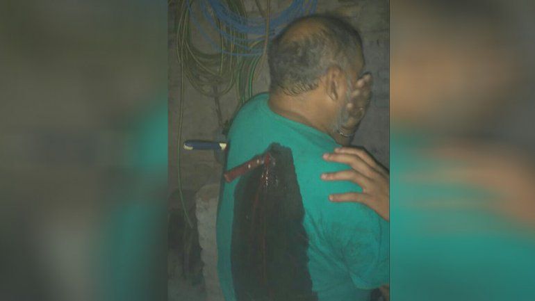 Para defender a su mamá, una niña apuñaló a su padrastro