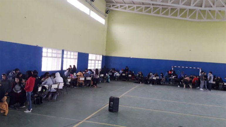 Alumnos de la EPET 18 reclaman contra la reforma educativa y por infraestructura