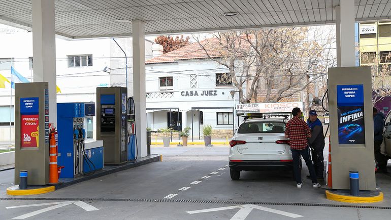 Nuevo aumento en los precios de las naftas en YPF: cuáles son los nuevos precios en Neuquén