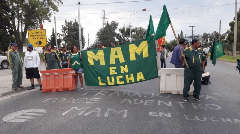 Trabajadores de MAM cortarán el tránsito en el puente viejo
