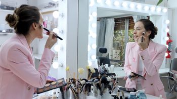 a traves del maquillaje, noel apis devuelve las sonrisas a pacientes con cancer a traves del maquillaje, noel apis devuelve las sonrisas a pacientes con cancer