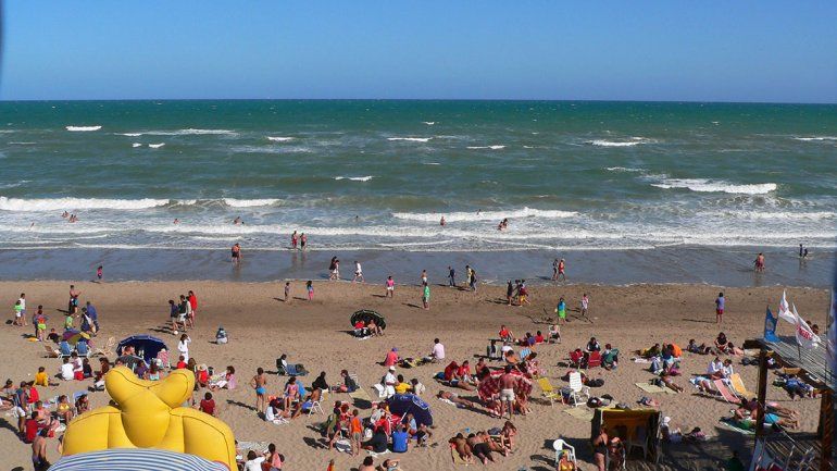 Villa Gesell: murió ahogado tras salvar a su hijo en el mar 