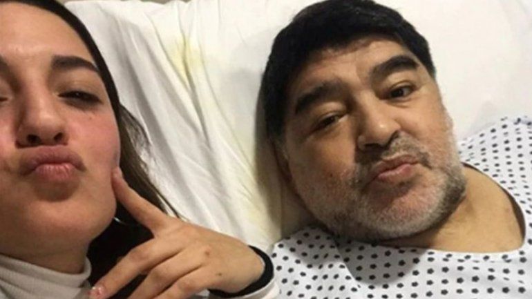 Maradona se recupera: Hoy volví a caminar como cuando tenía 15 años