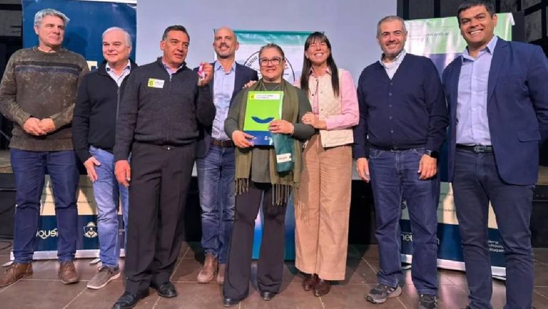 La entrega de 24 viviendas en Junín de los Andes. La entrega de 24 viviendas en Junín de los Andes.