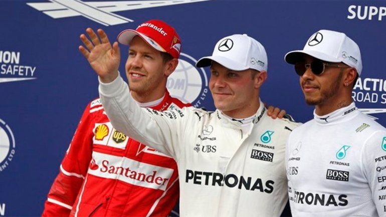 Bottas soportó los ataques de Vettel y ganó en Austria