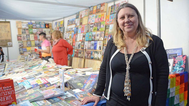 Los escritores quieren venir a la feria de Neuquén