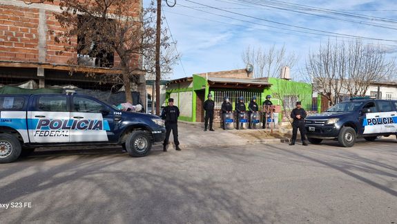 Ninja blanco: La federal desarticuló kioscos narco en Rincón de los Sauces