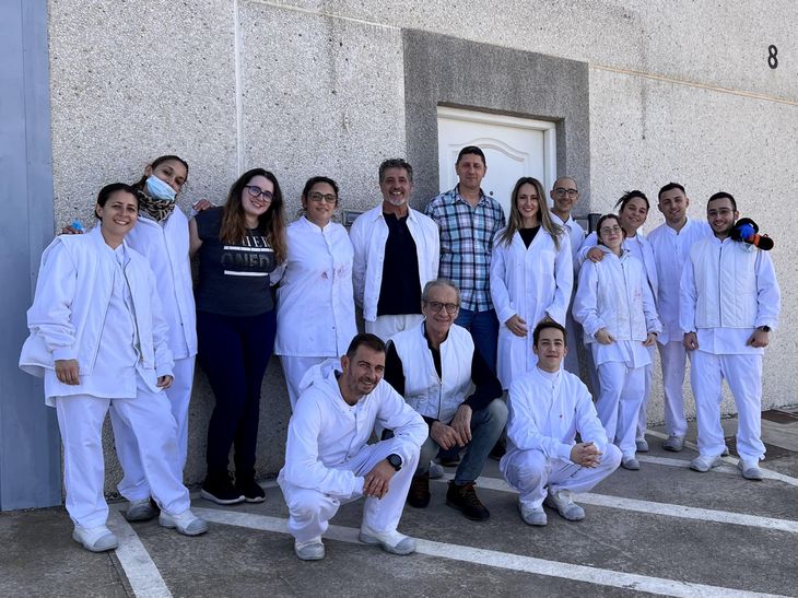 Plataforma Europa: La fábrica de Valencia emplea a 300 personas y es el motor para alcanzar 10 nuevos mercados cada año. Plataforma Europa: La fábrica de Valencia emplea a 300 personas y es el motor para alcanzar 10 nuevos mercados cada año.