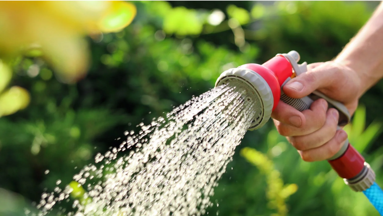 Preocupación por el uso de agua potable este verano