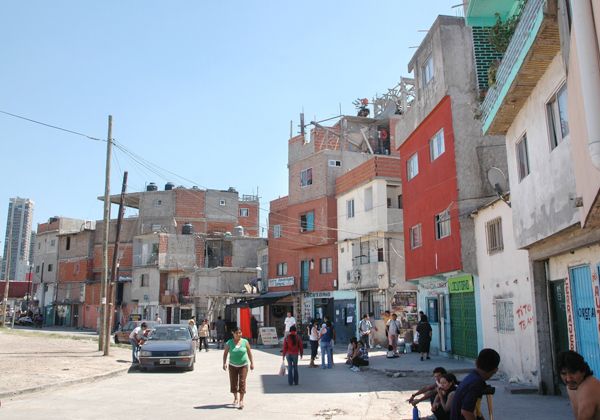 La pobreza bajó al 5,4 por ciento a fines de 2012