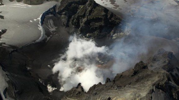 El Copahue aumentó la actividad con explosiones y cenizas