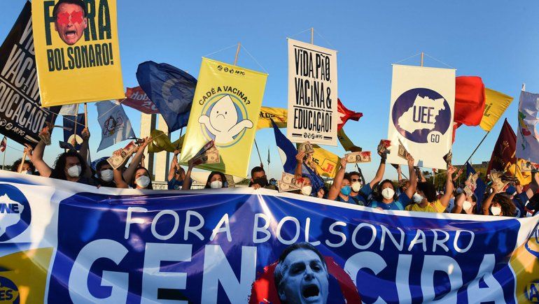 Marcha contra Bolsonaro por las vacunas
