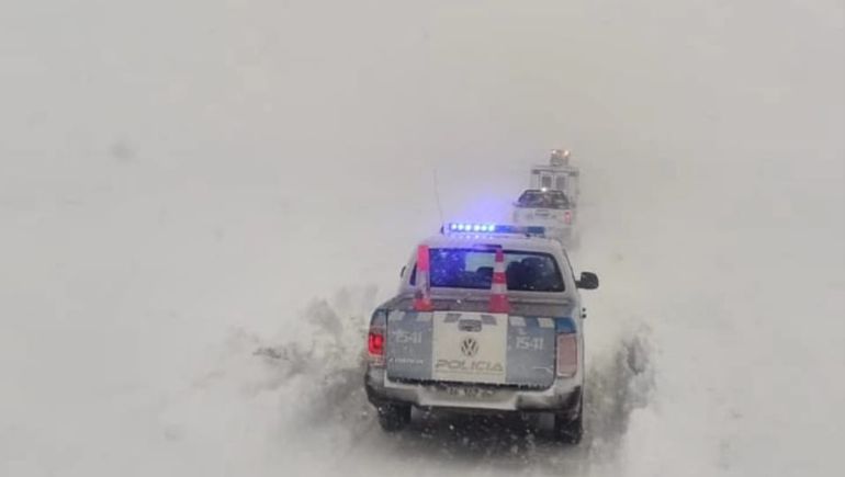 Hay importante acumulación de nieve en la Ruta 13. Hay importante acumulación de nieve en la Ruta 13.